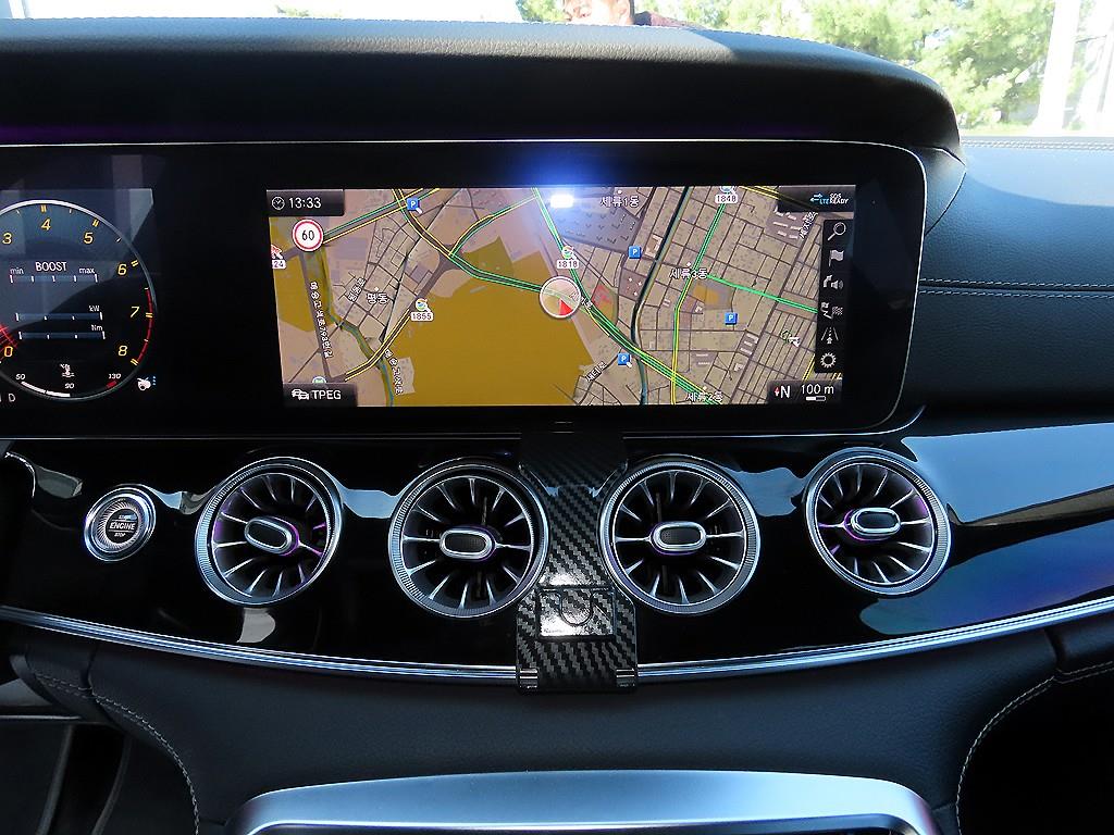 Mercedes-Benz AMG GT — photo 15