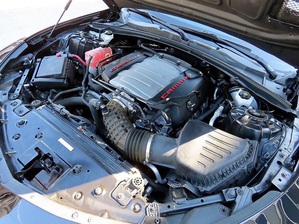 CHEVROLET Camaro — photo 19