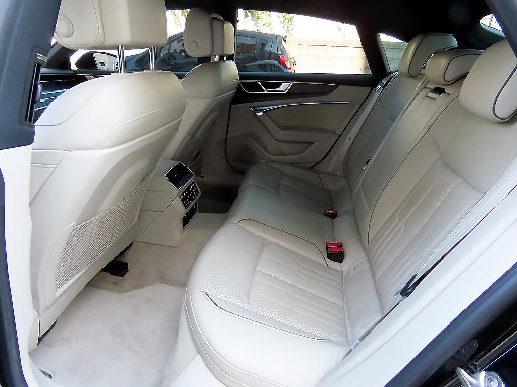 Audi A7 — photo 06