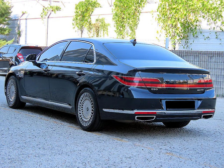 Genesis G90 — photo 03