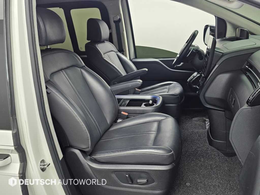 Hyundai Staria — photo 10