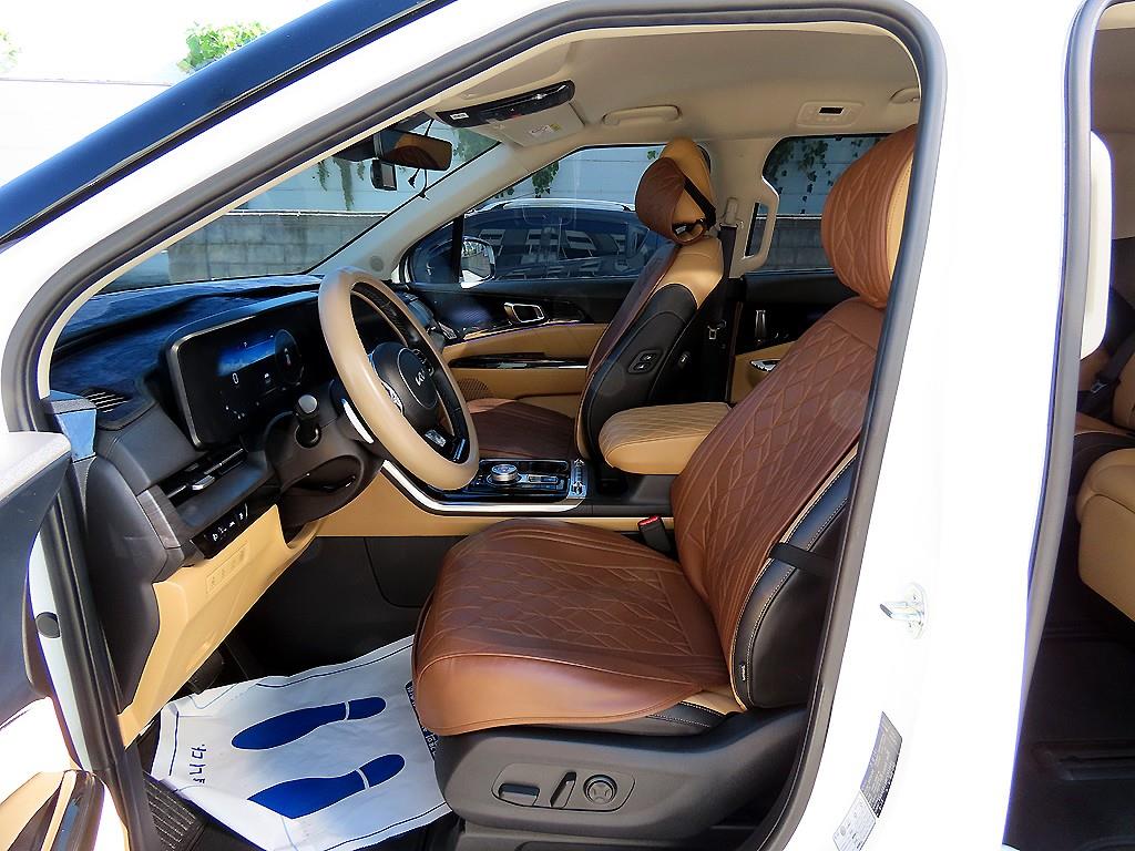 Kia Carnival — photo 05