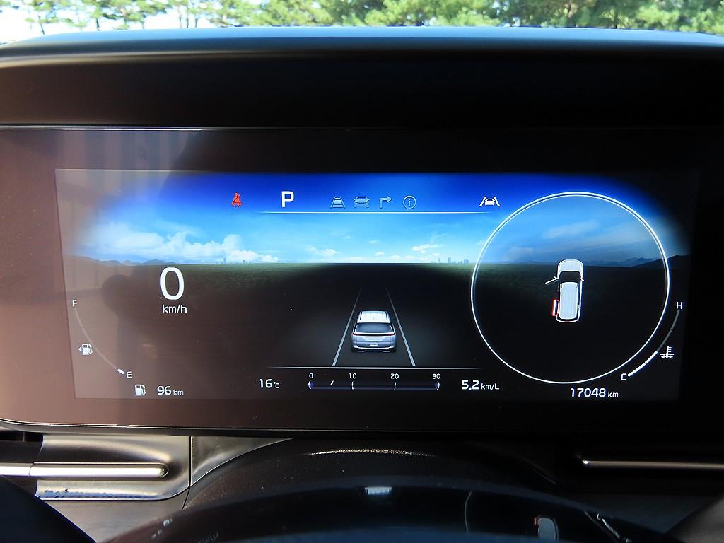 Kia Carnival — photo 09