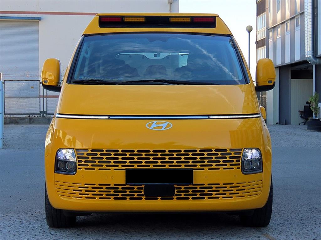 Hyundai Staria — photo 01