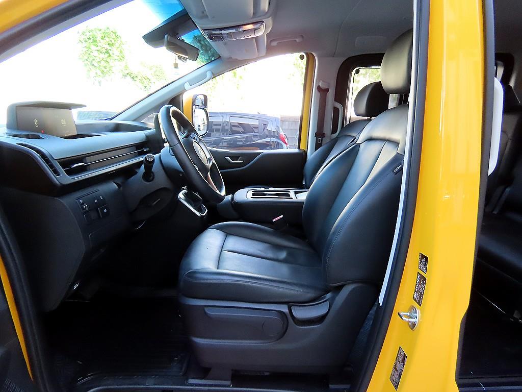 Hyundai Staria — photo 05