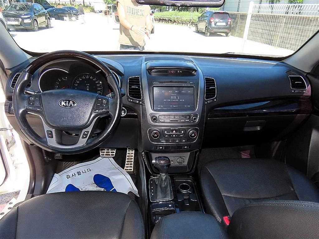 Kia Sorento — photo 07