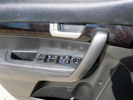 Kia Sorento — photo 11