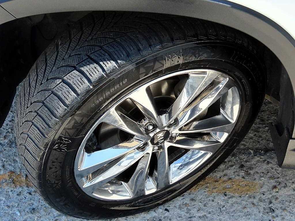 Kia Sorento — photo 20