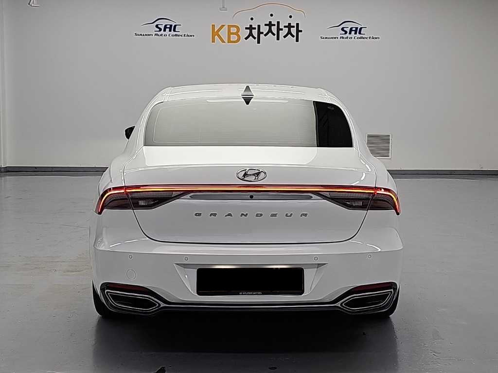 Hyundai Grandeur — photo 03