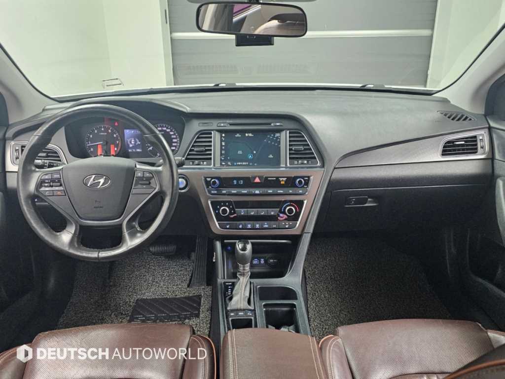 Hyundai Sonata — photo 07