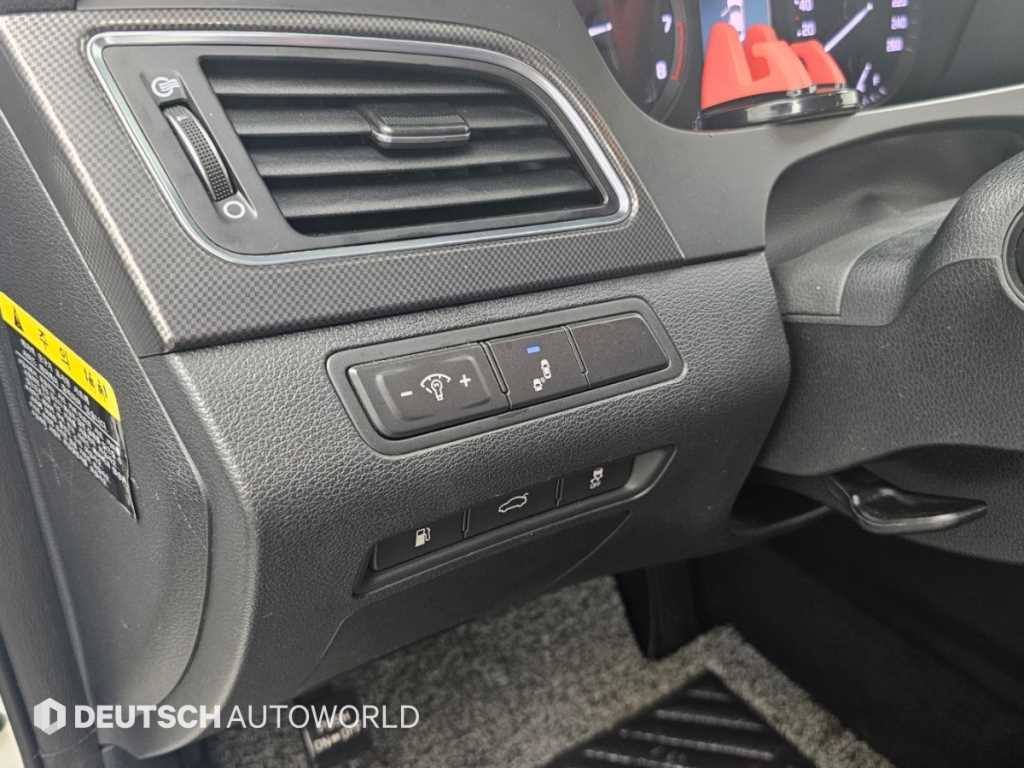 Hyundai Sonata — photo 17