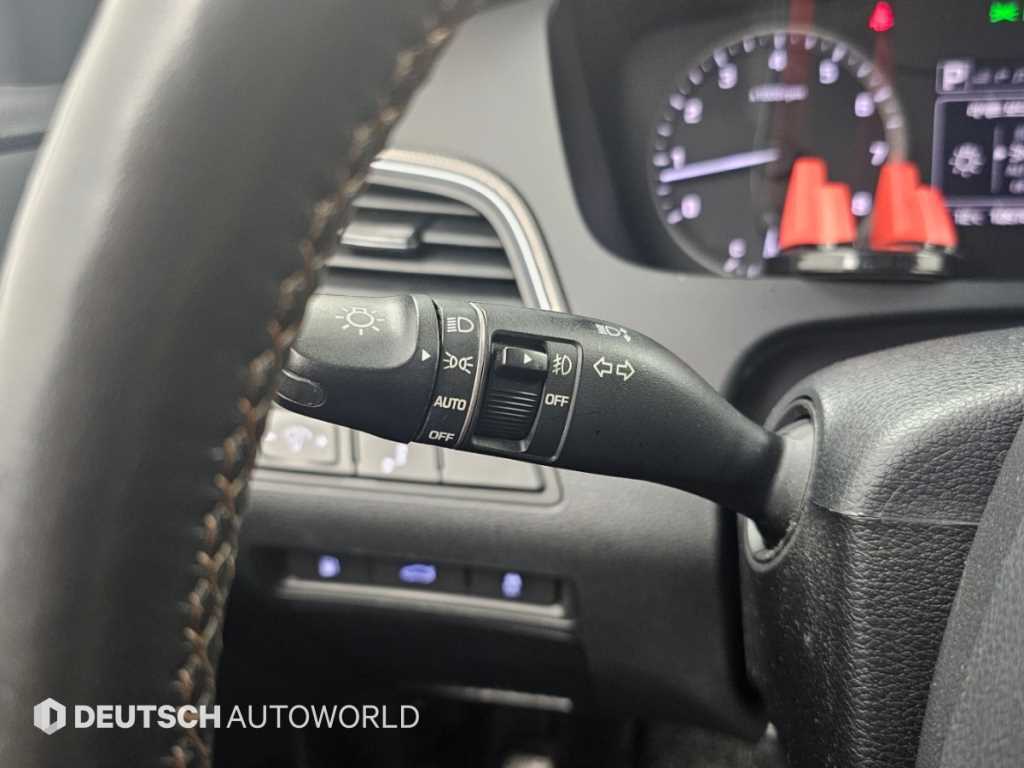 Hyundai Sonata — photo 18