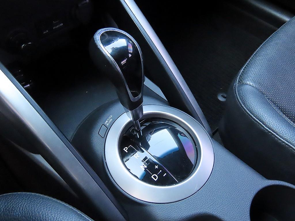 Hyundai Veloster — photo 10