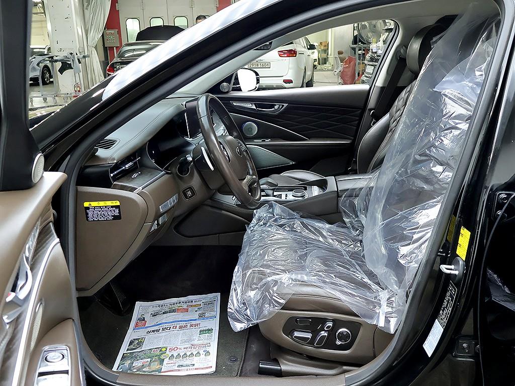 Kia K9 — photo 11