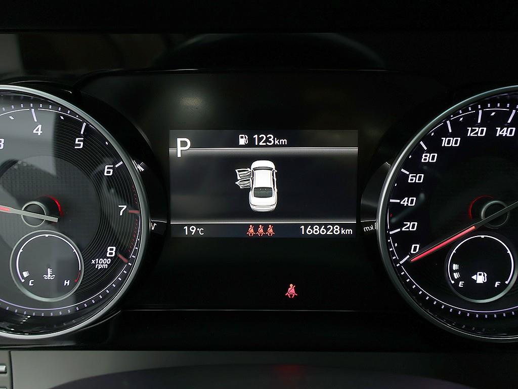 Hyundai Grandeur — photo 06