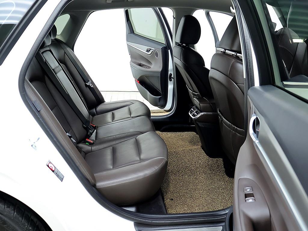Hyundai Grandeur — photo 12