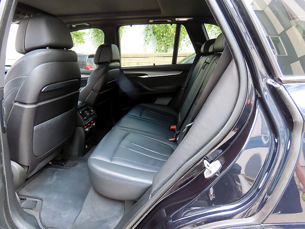 BMW X5 — photo 06