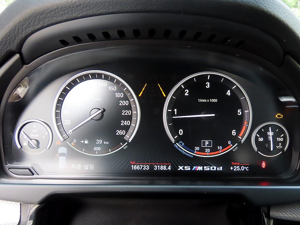 BMW X5 — photo 09