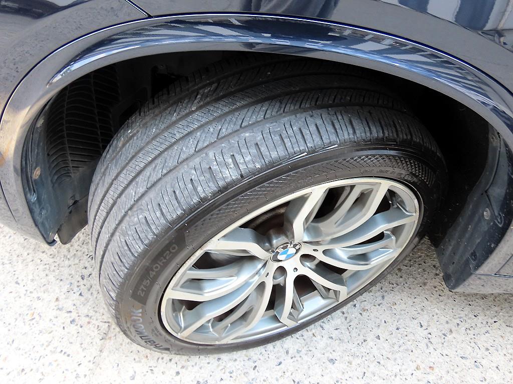BMW X5 — photo 20