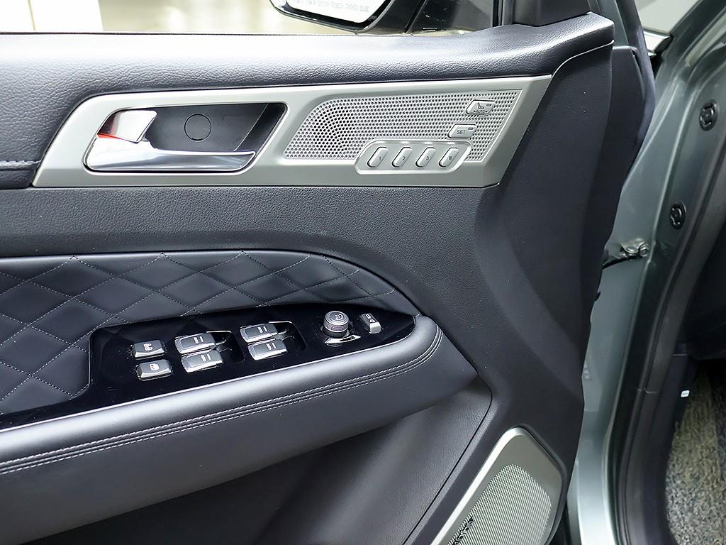 KGM Rexton — photo 13
