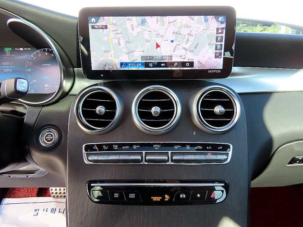 Mercedes-Benz GLC-Class — photo 13