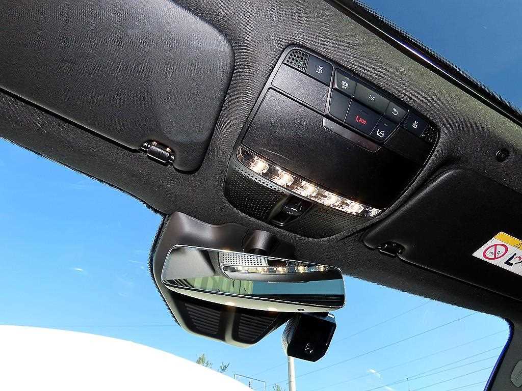 Mercedes-Benz GLC-Class — photo 15