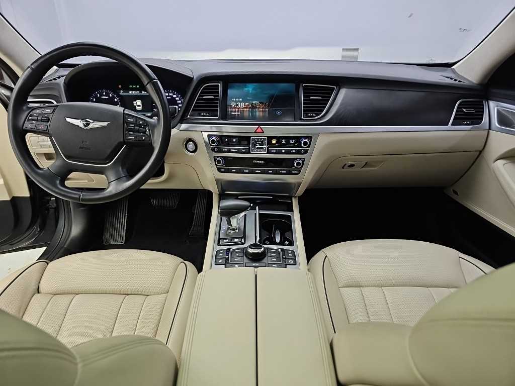 Genesis G80 — photo 07