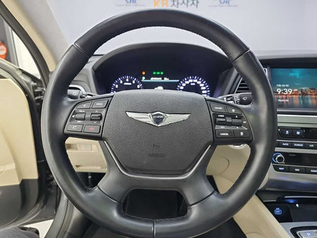 Genesis G80 — photo 09