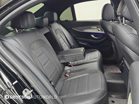 Mercedes-Benz E-Class — photo 12