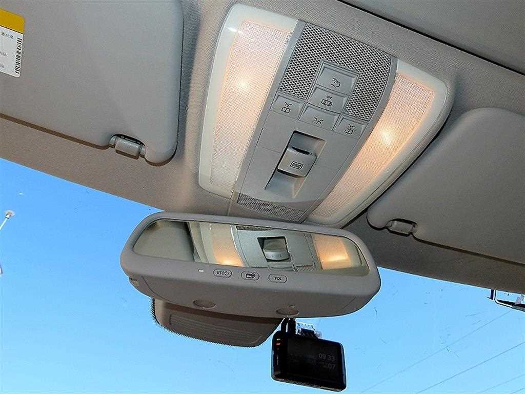 Mercedes-Benz GLK-Class — photo 13