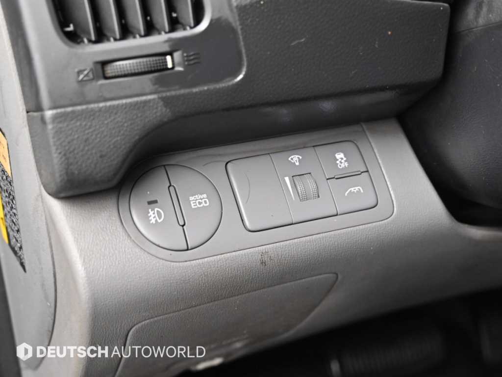 Hyundai Starex — photo 15