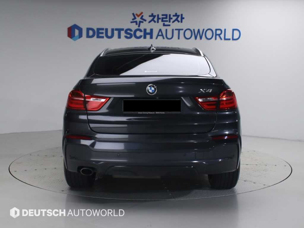 BMW X4 — photo 04