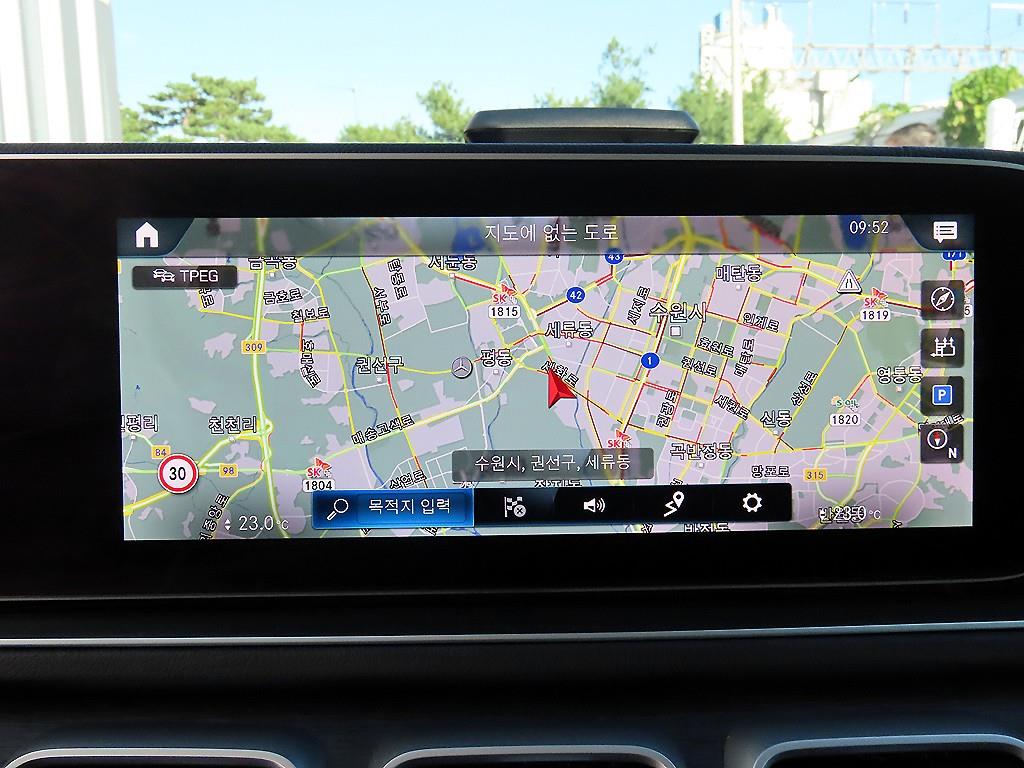 Mercedes-Benz GLE-Class — photo 13