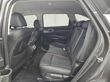Kia Sorento — photo 12