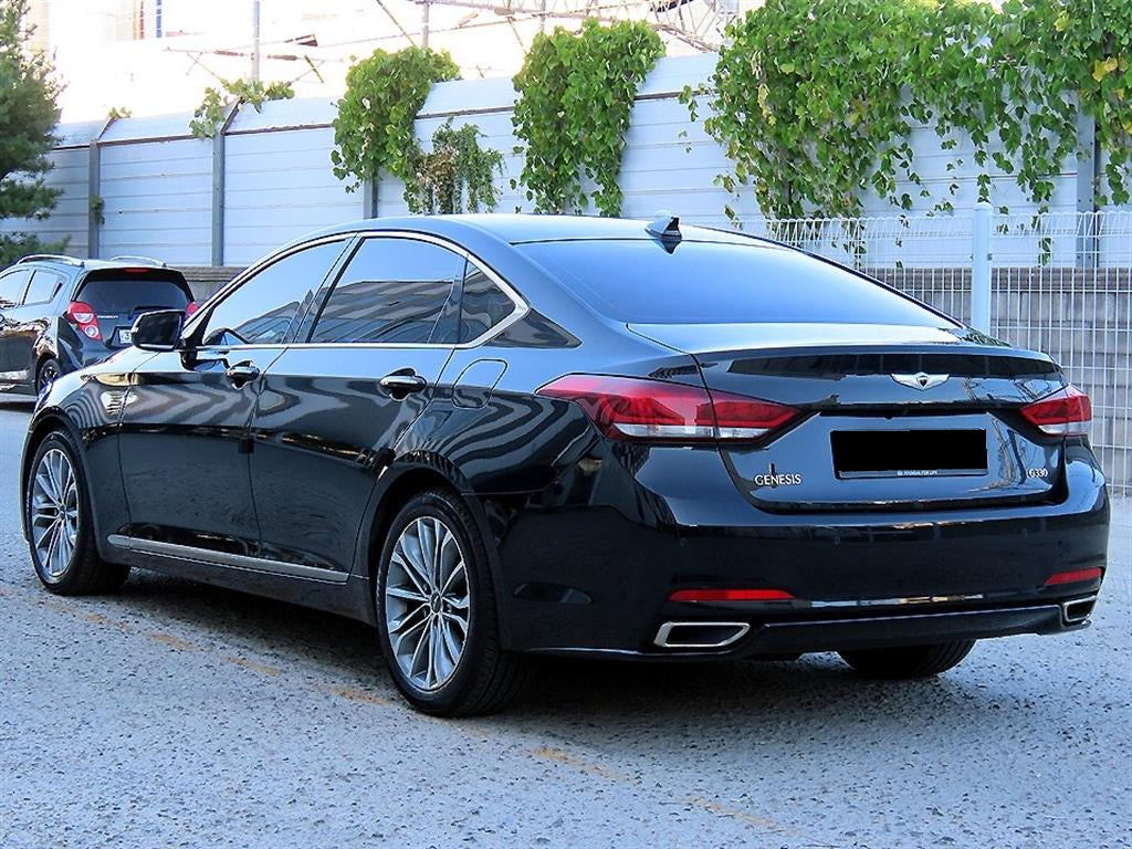 Hyundai Genesis — photo 03