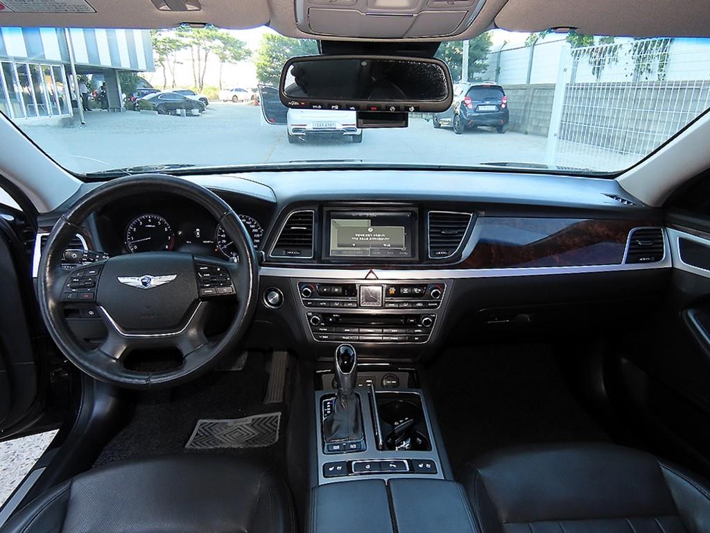 Hyundai Genesis — photo 07