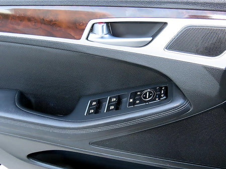 Hyundai Genesis — photo 11