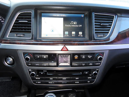 Hyundai Genesis — photo 13