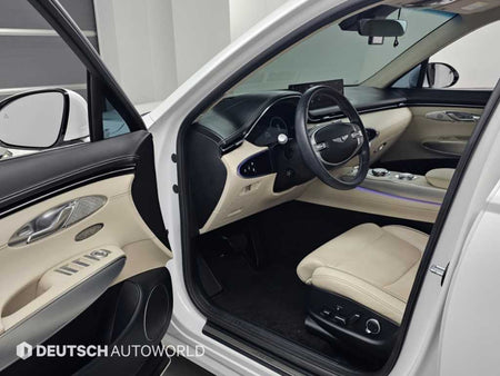 Genesis GV70 — photo 11