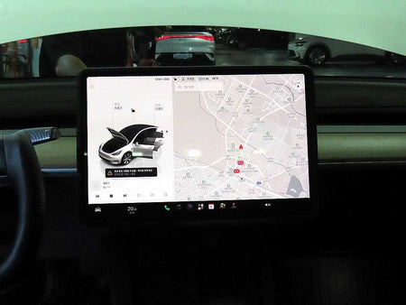 Tesla Model Y — photo 11