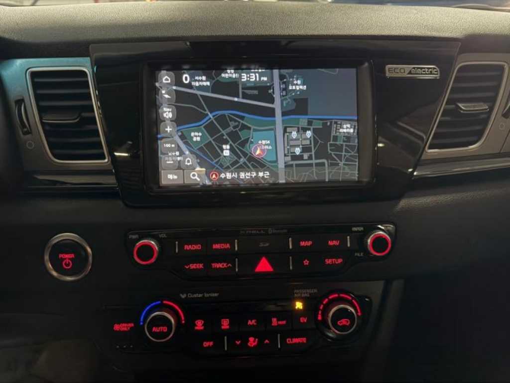 Kia Niro — photo 10