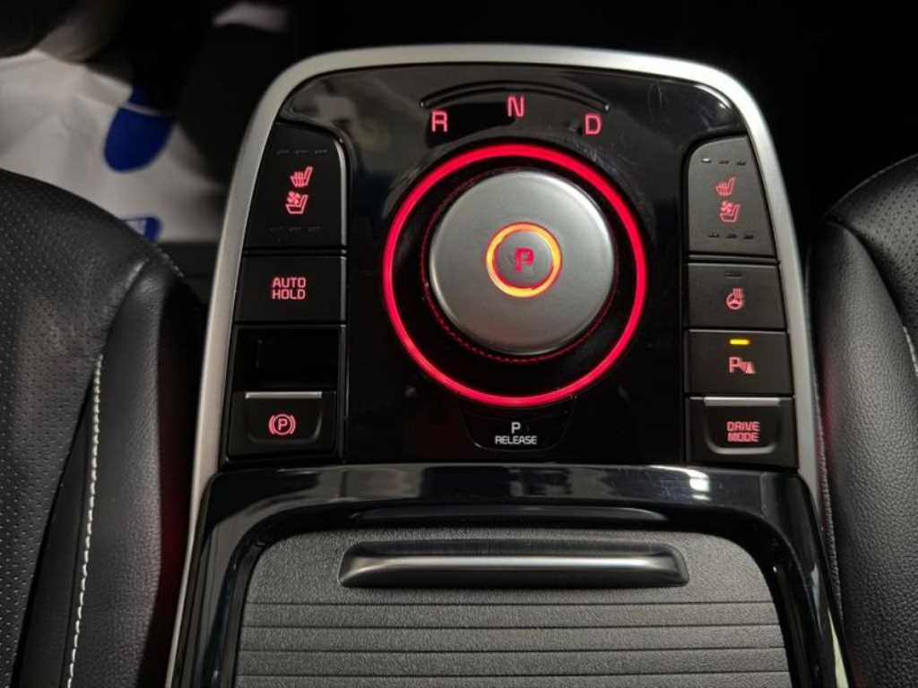 Kia Niro — photo 12