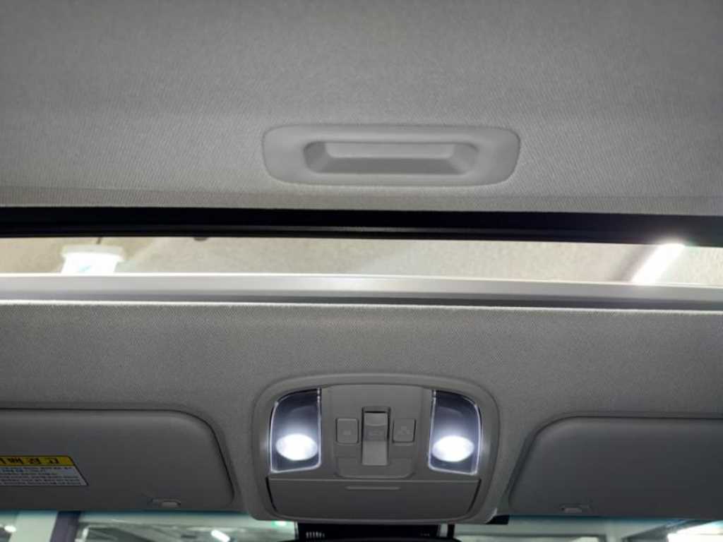 Kia Niro — photo 16