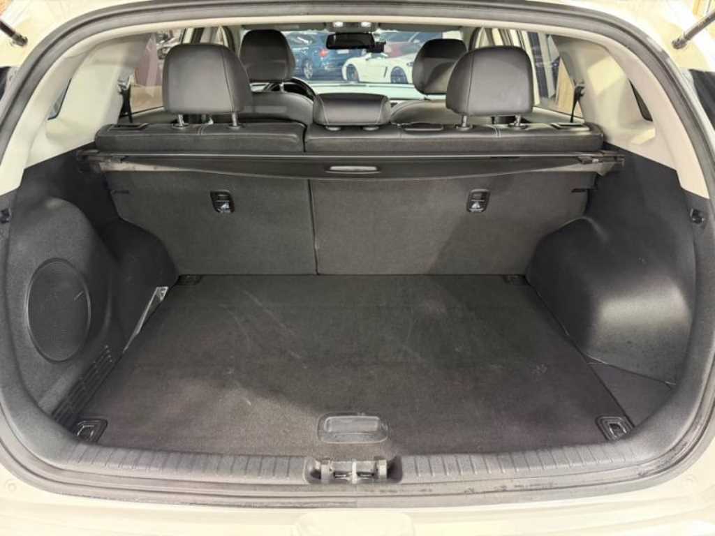 Kia Niro — photo 17
