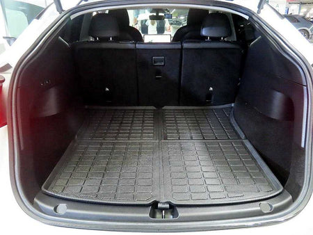 Tesla Model Y — photo 17