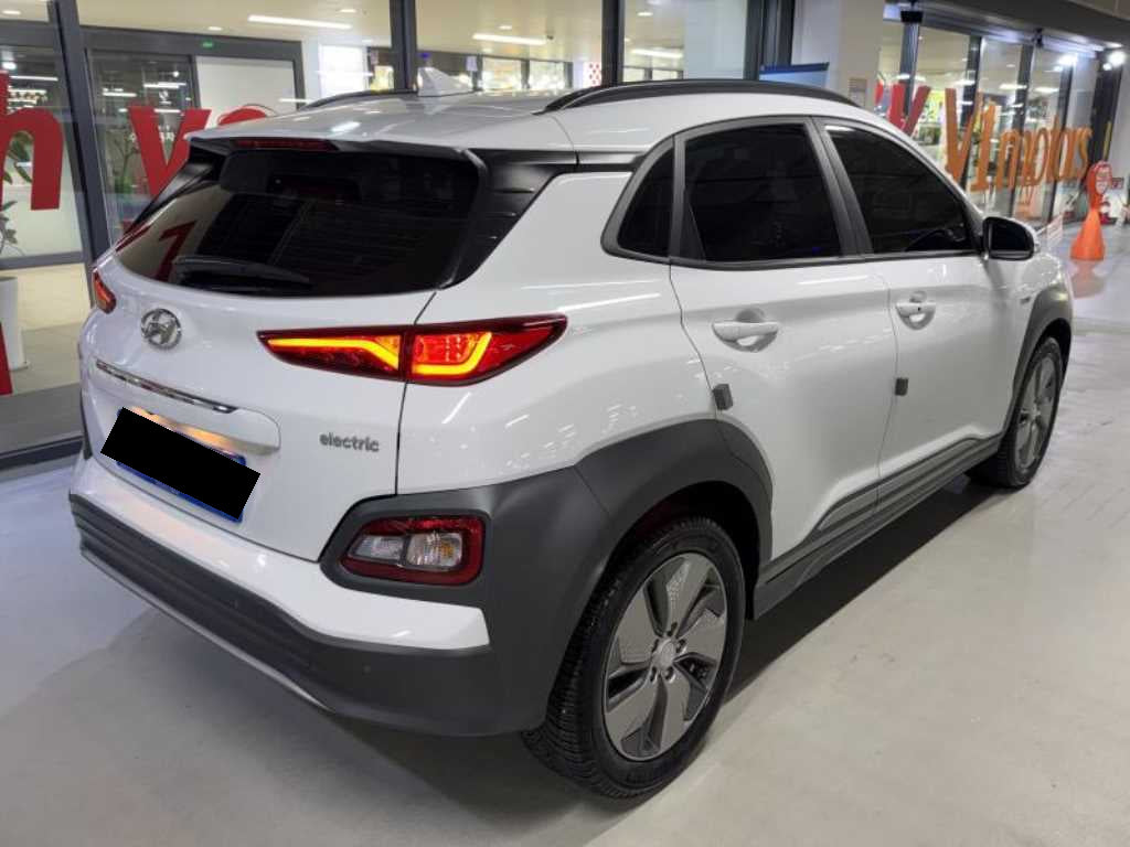 Hyundai Kona — photo 05