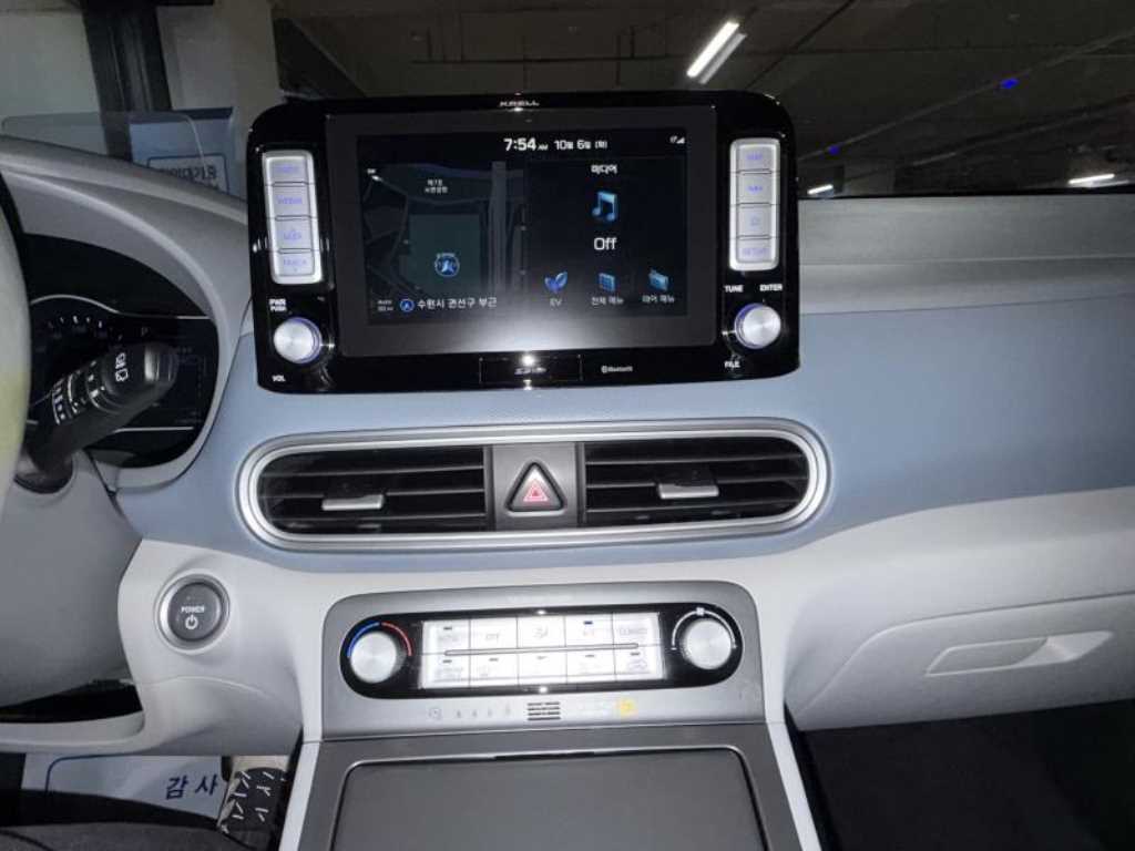 Hyundai Kona — photo 11