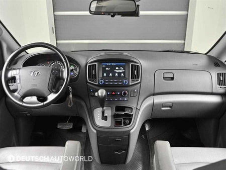 Hyundai Starex — photo 07