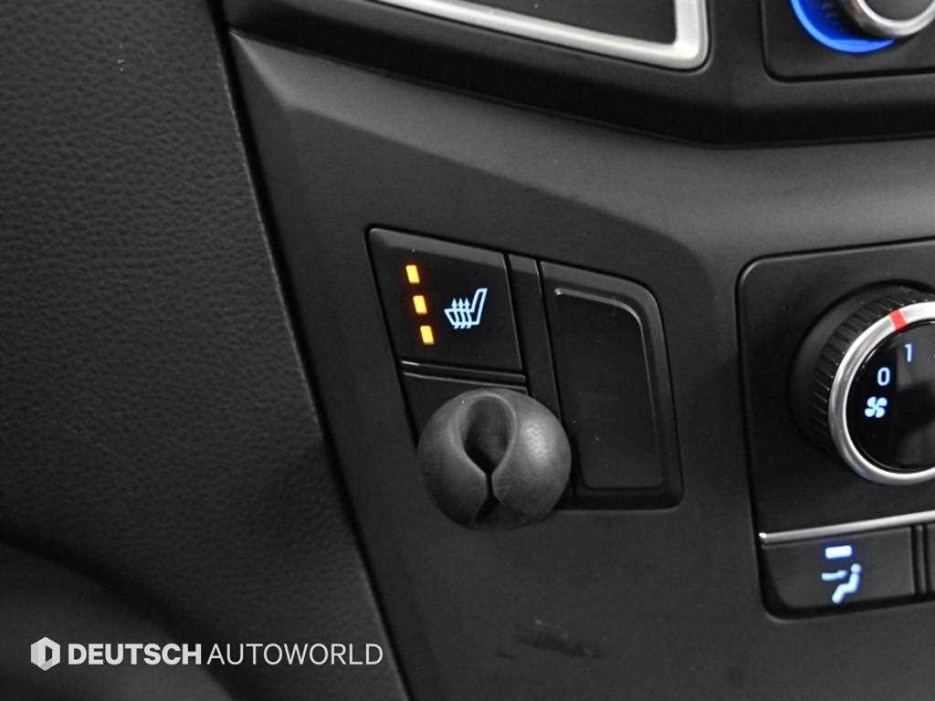 Hyundai Starex — photo 17