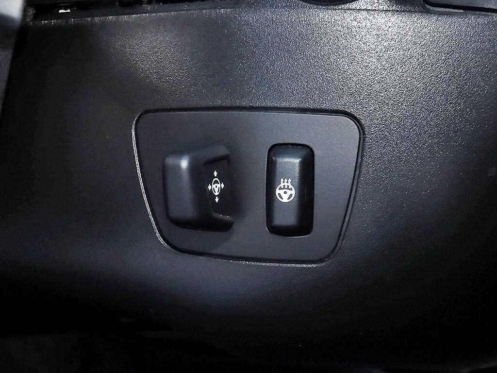 BMW 5-Series — photo 14